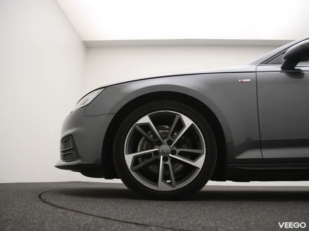 Audi A4 2 140kW