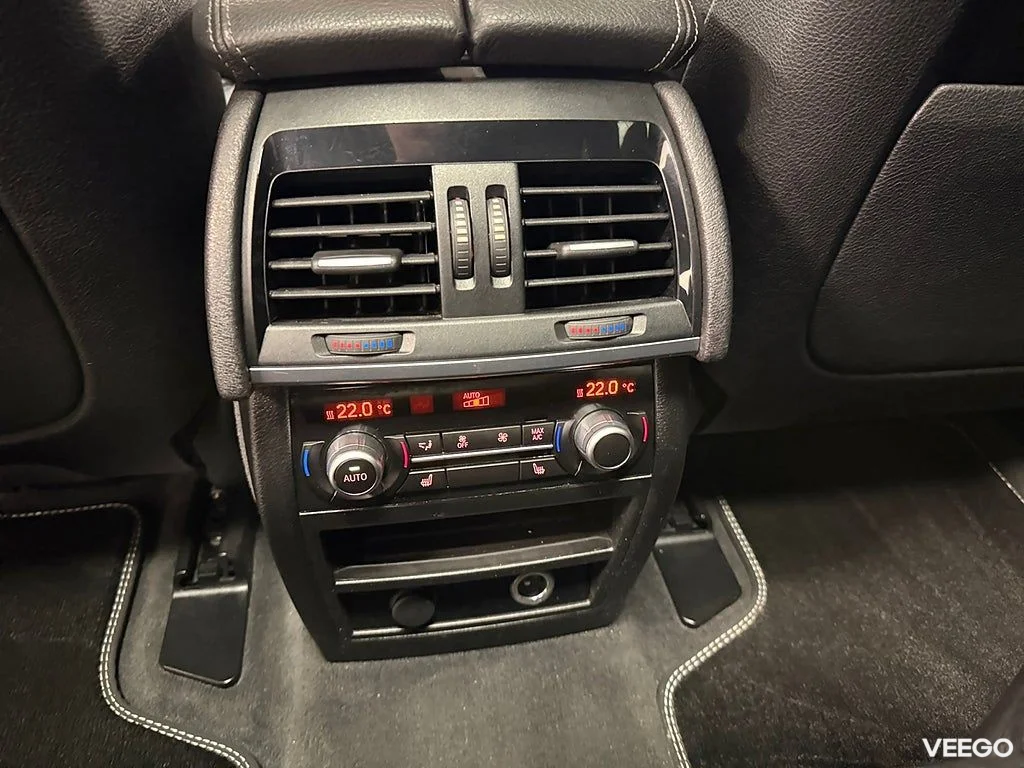 BMW X5 xDrive30d 258HK 7-Sits M-Sport /Innovation /Pano 190kW