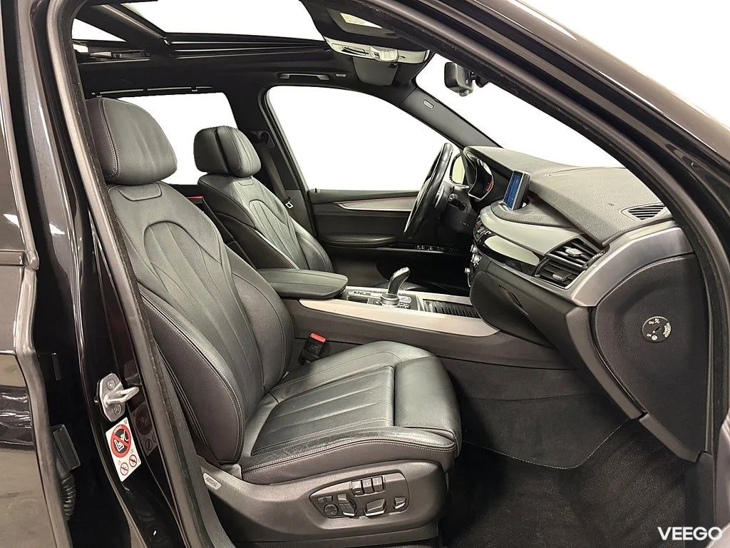 BMW X5 xDrive30d 258HK 7-Sits M-Sport /Innovation /Pano 190kW