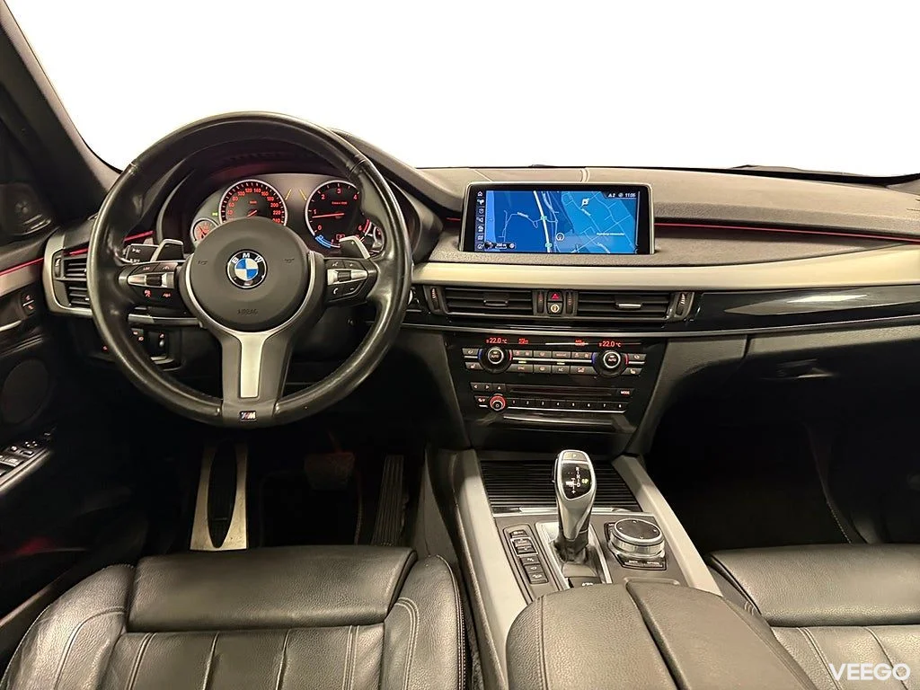 BMW X5 xDrive30d 258HK 7-Sits M-Sport /Innovation /Pano 190kW