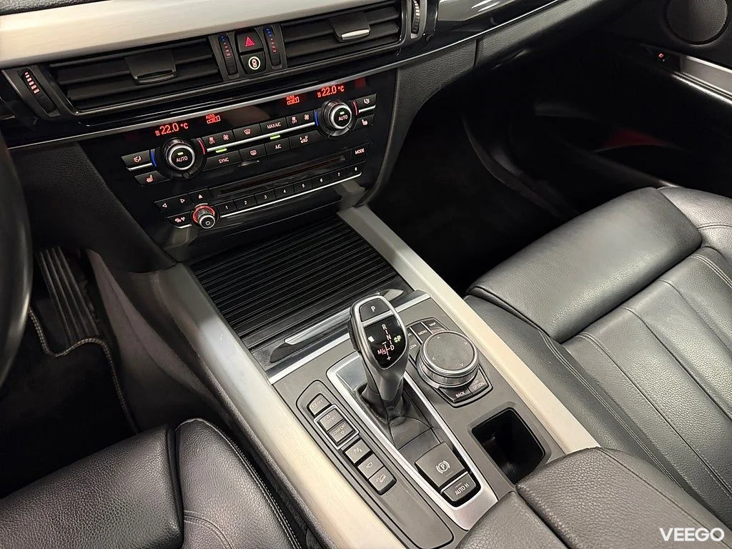 BMW X5 xDrive30d 258HK 7-Sits M-Sport /Innovation /Pano 190kW
