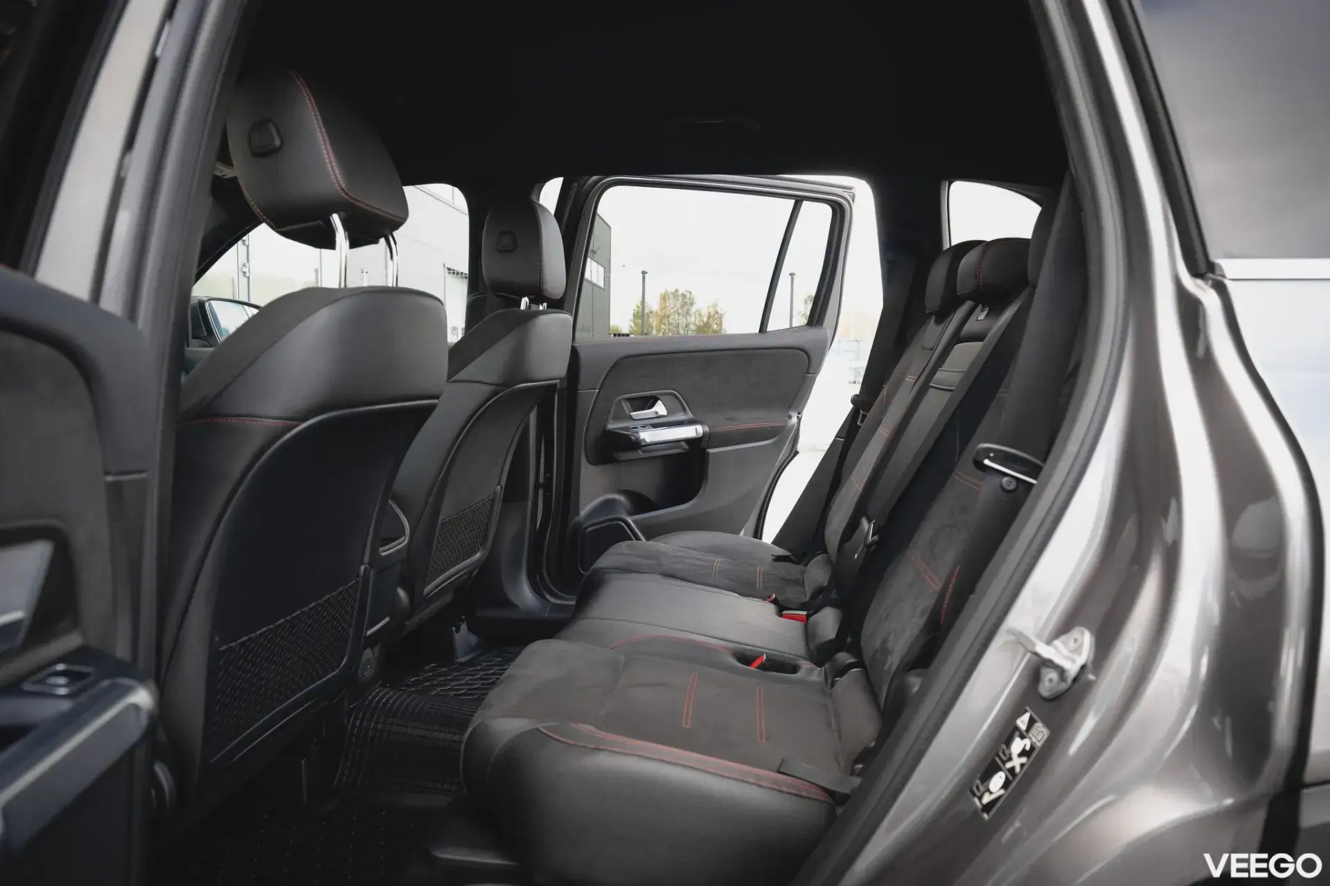 Mercedes-Benz GLB200 AMG Pakett 1.3 120kW