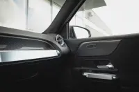 Mercedes-Benz GLB200 AMG Pakett 1.3 120kW thumbnail