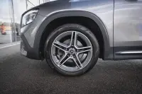 Mercedes-Benz GLB200 AMG Pakett 1.3 120kW thumbnail