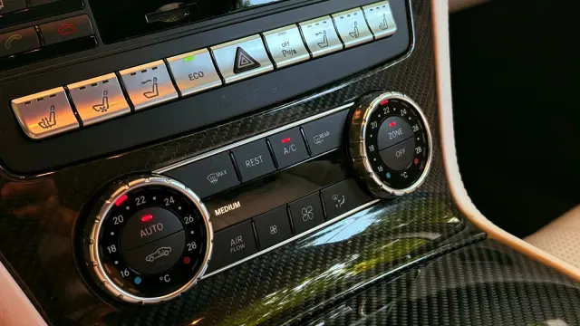 Image of Mercedes-Benz SL63 AMG SL63 AMG 5.5 395kW