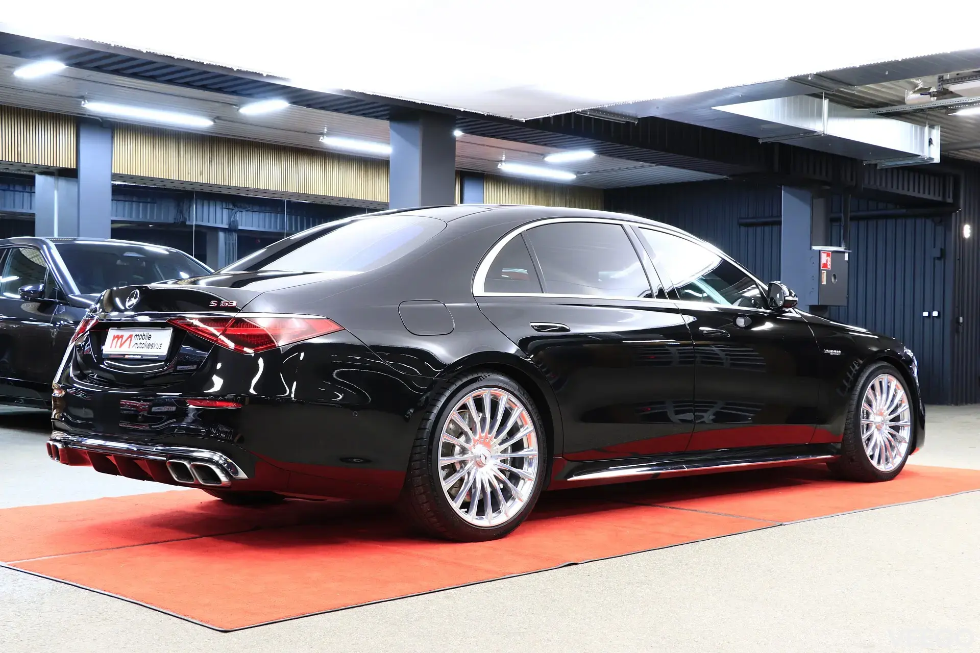 Mercedes-Benz S63 AMG 4.0 450kW