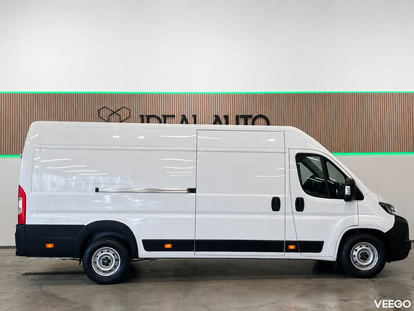 Peugeot Boxer L4H2 103kW