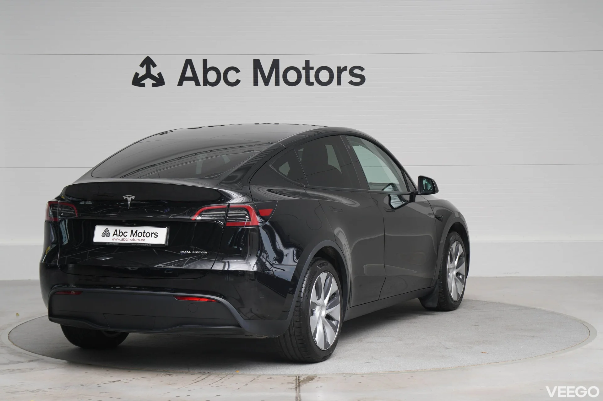 Tesla Model Y LONG RANGE DUAL MOTOR AWD 378kW