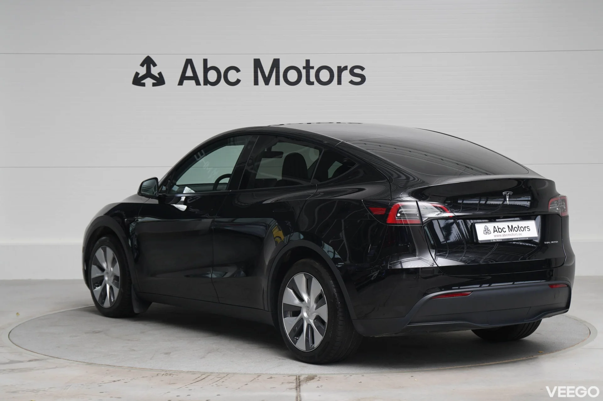 Tesla Model Y LONG RANGE DUAL MOTOR AWD 378kW