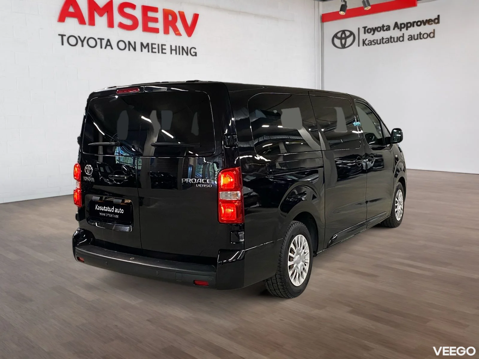 Toyota Proace Verso Long Single side door Shuttle 85kW