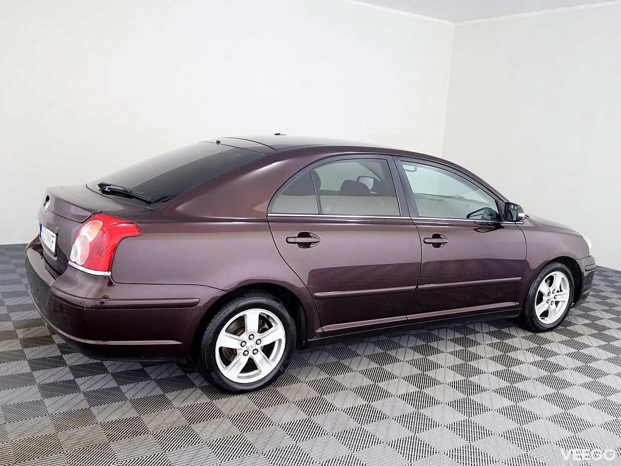 Toyota Avensis 1.8 95kW