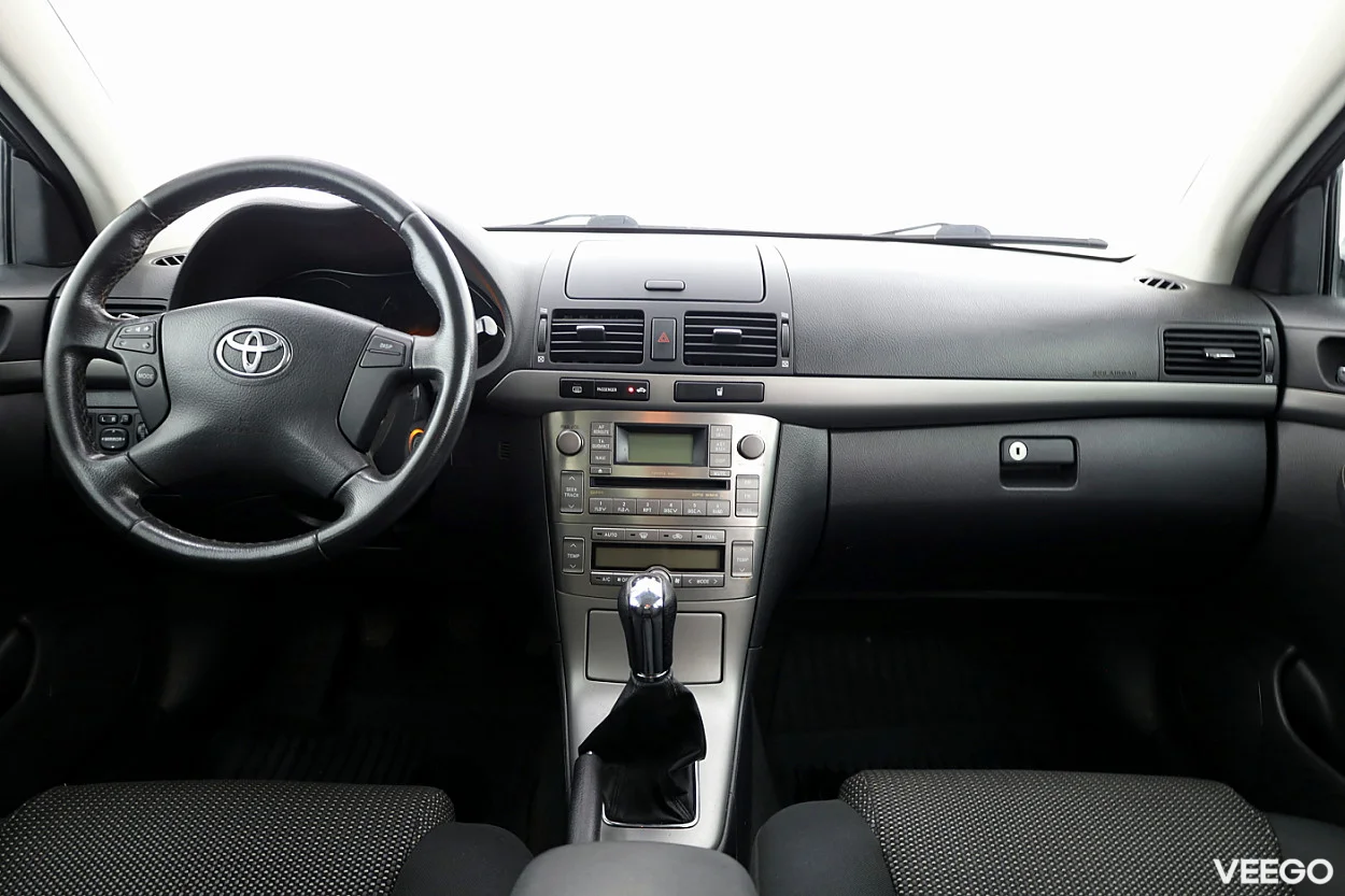 Toyota Avensis 1.8 95kW