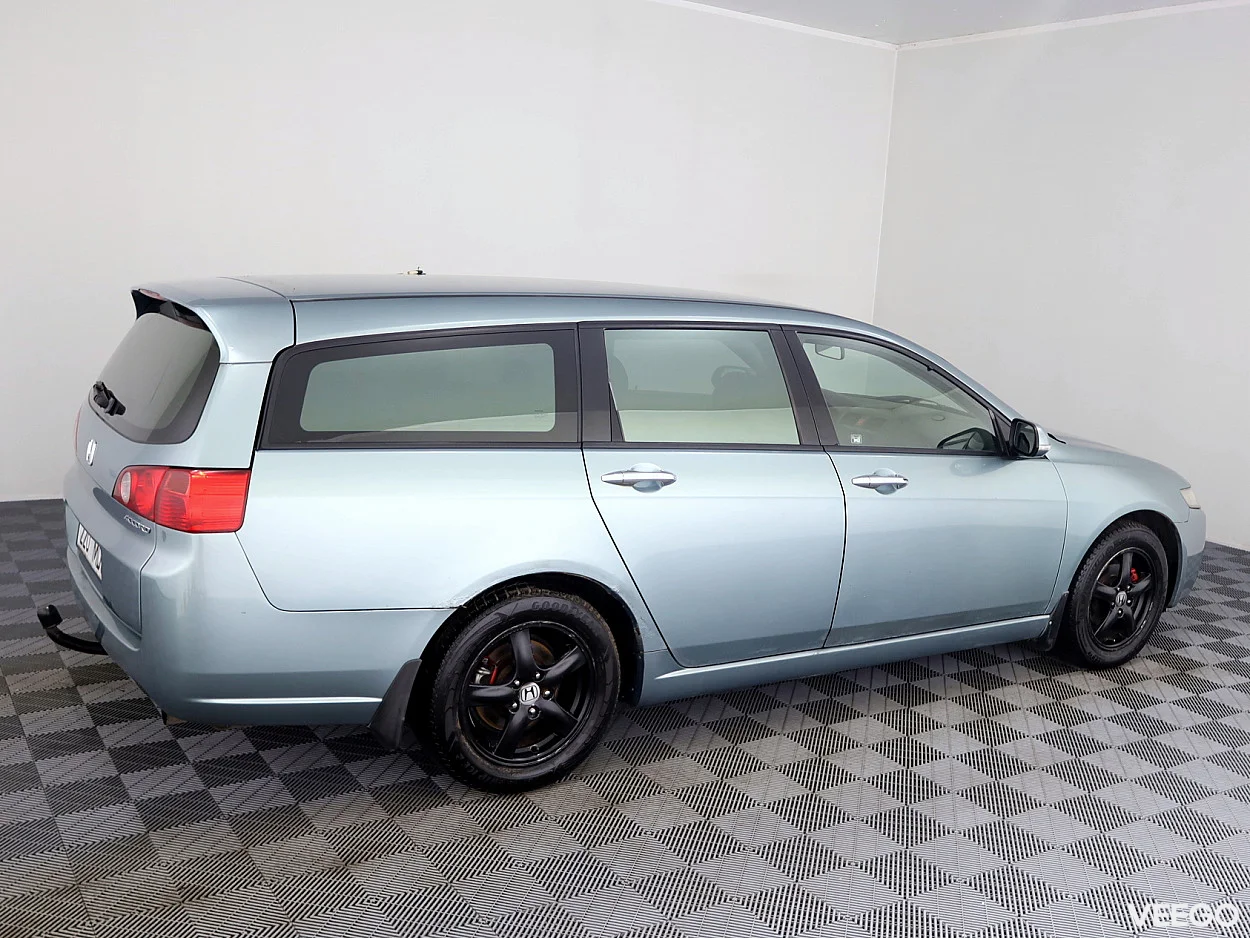 Honda Accord 2.0 114kW