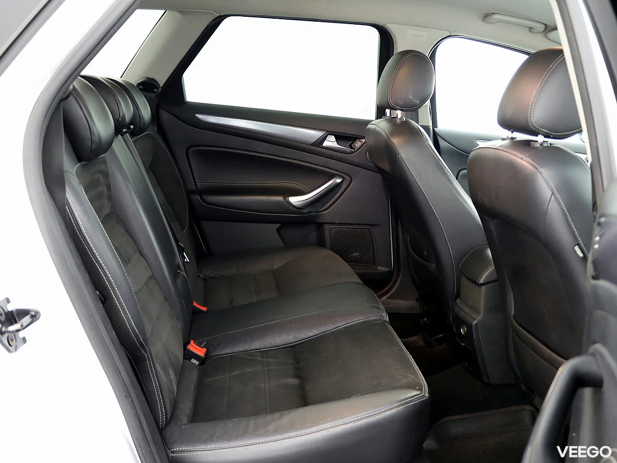 Ford Mondeo 2.0 104kW