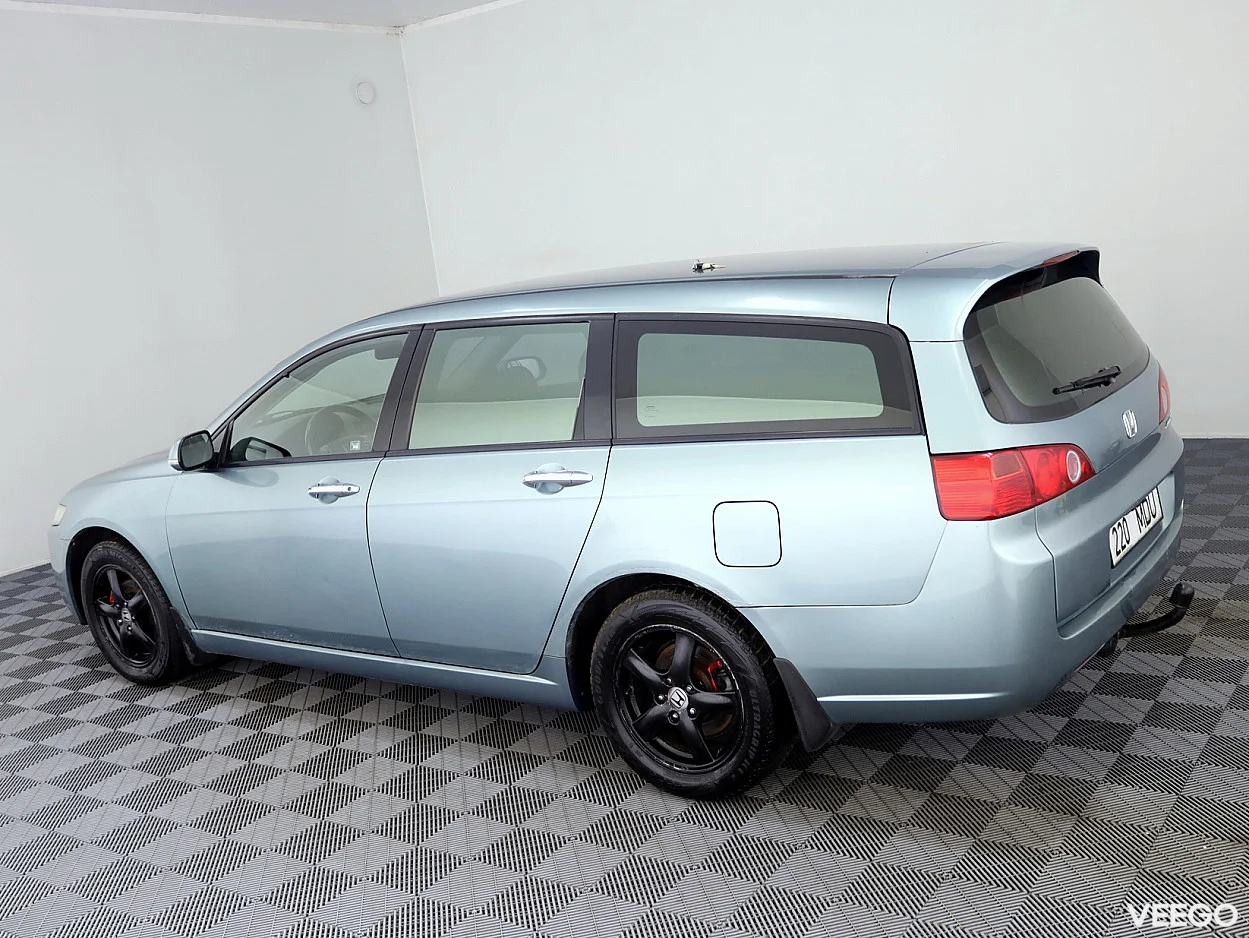 Honda Accord 2.0 114kW