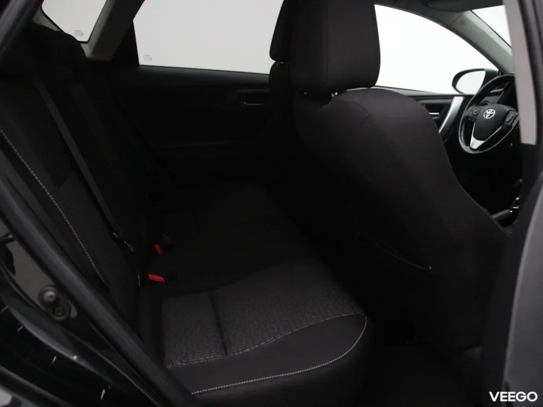 Toyota Auris 1.8 100kW