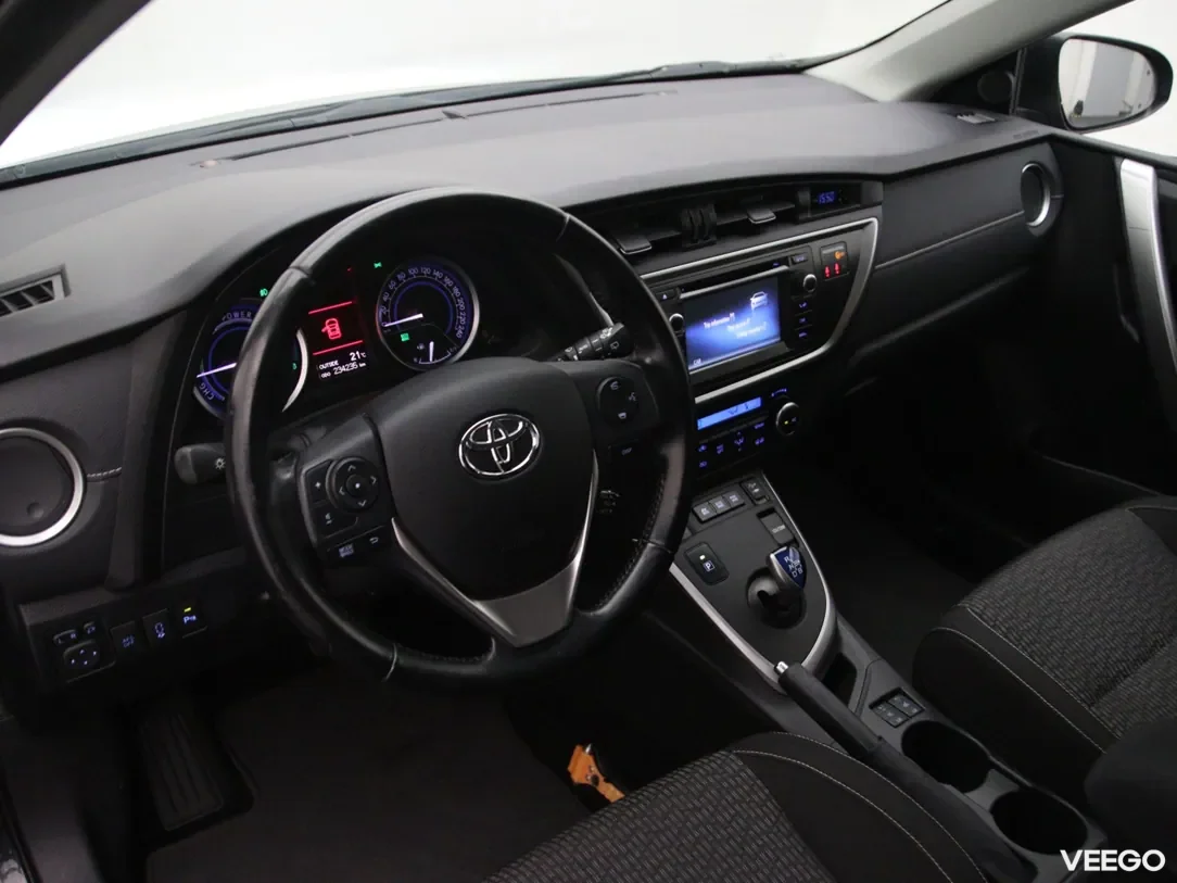 Toyota Auris 1.8 100kW