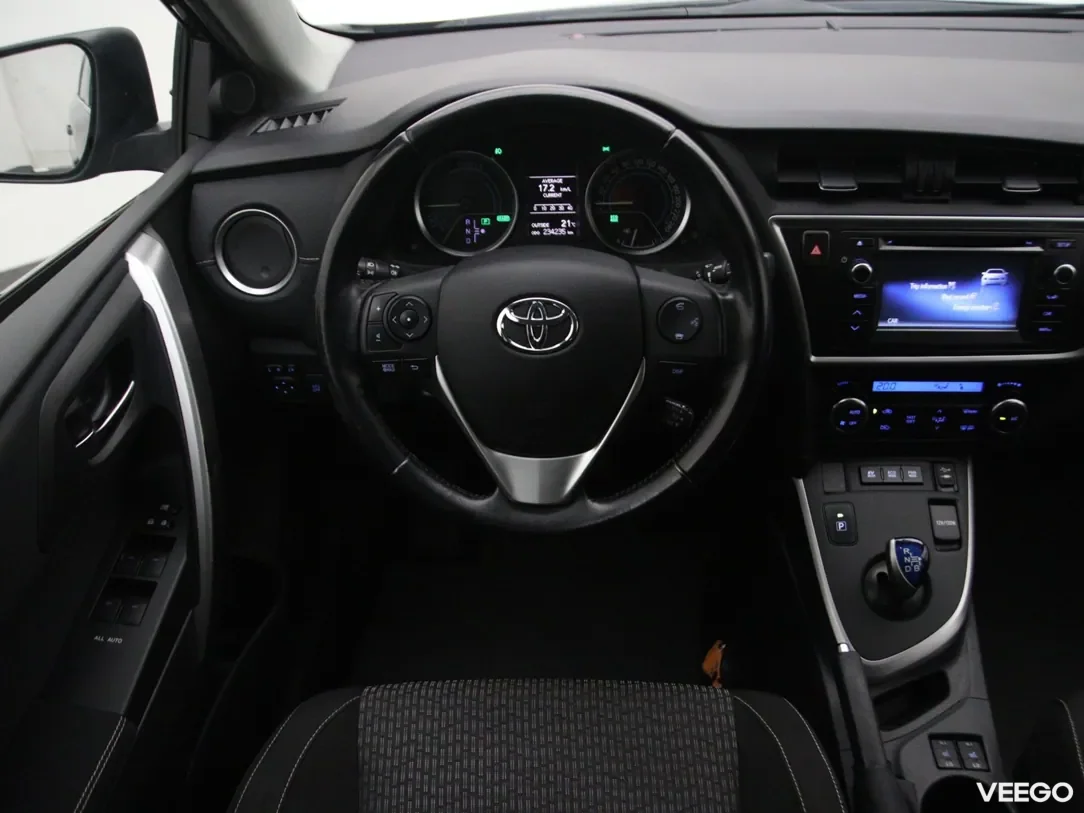 Toyota Auris 1.8 100kW