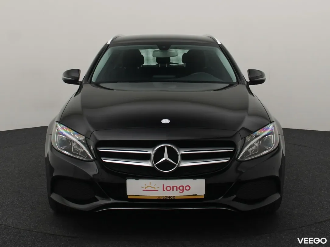Mercedes-Benz C350 2 205kW