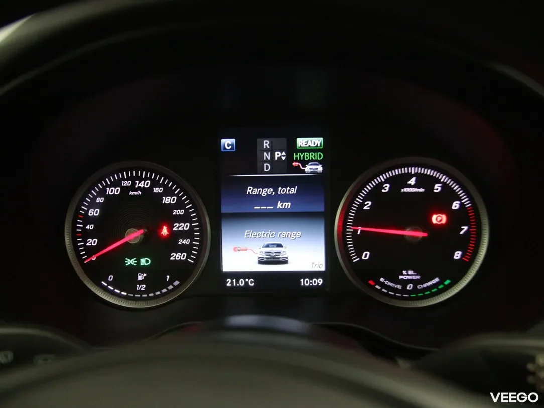 Mercedes-Benz C350 2 205kW
