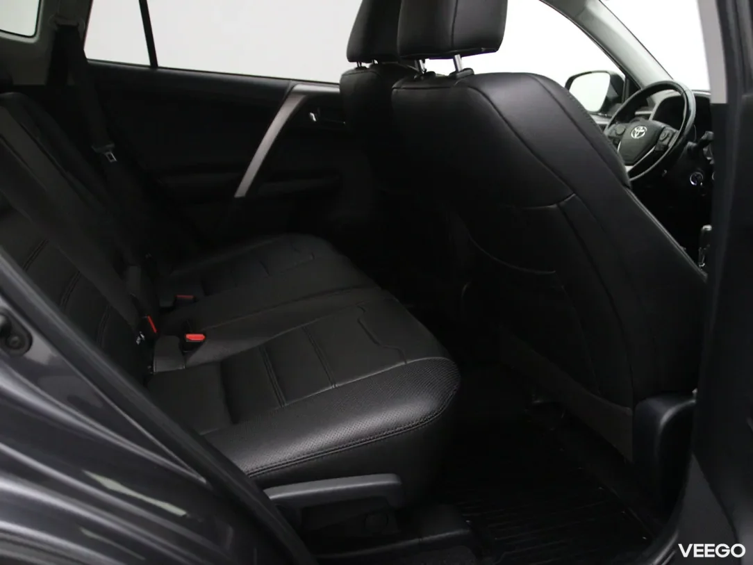 Toyota RAV4 2 112kW