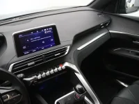 Peugeot 3008 1.2 96kW thumbnail