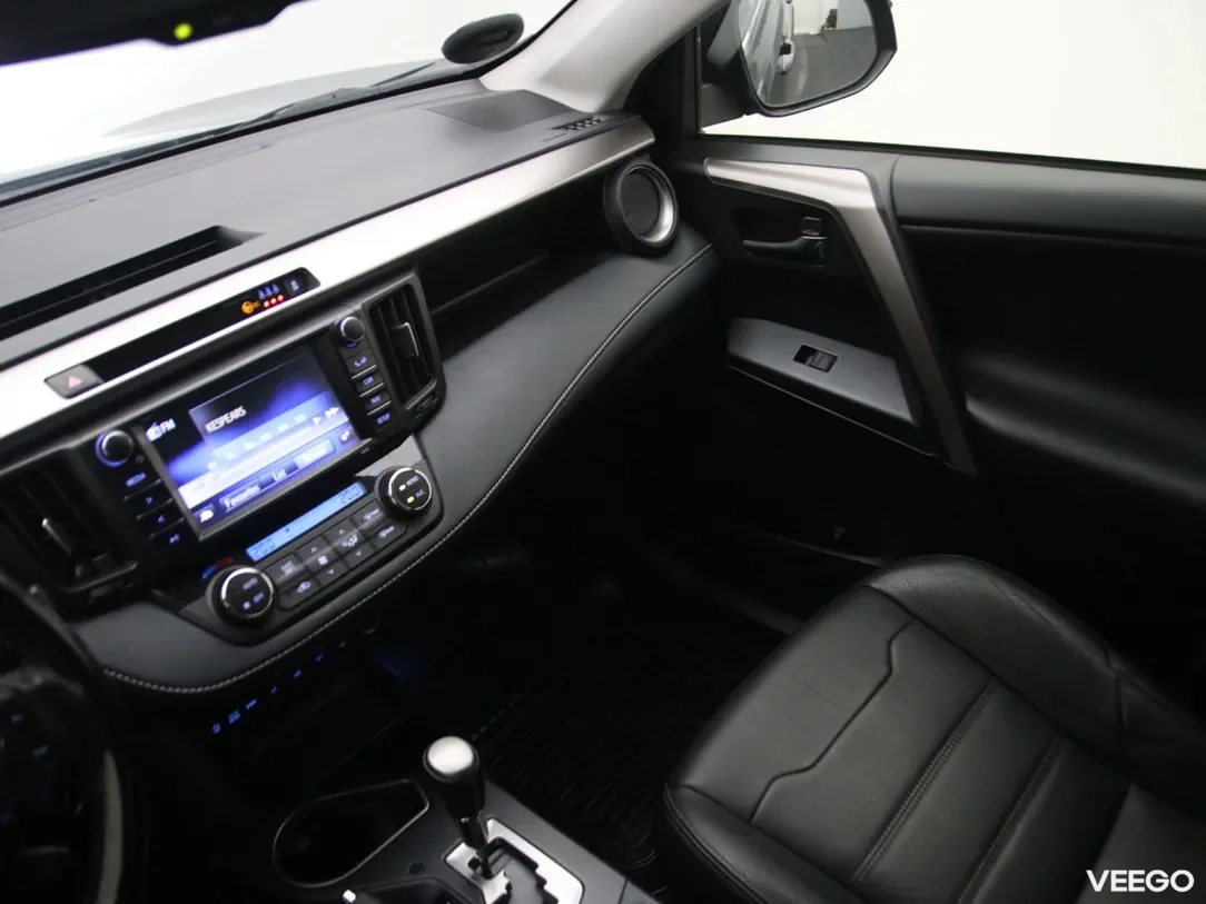 Toyota RAV4 2 112kW