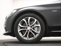 Mercedes-Benz C350 2 205kW thumbnail