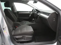Volkswagen Passat 2 147kW thumbnail