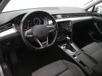Volkswagen Passat 2 147kW thumbnail
