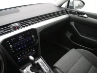 Volkswagen Passat 2 147kW thumbnail