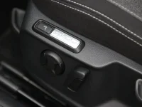 Volkswagen Passat 2 147kW thumbnail