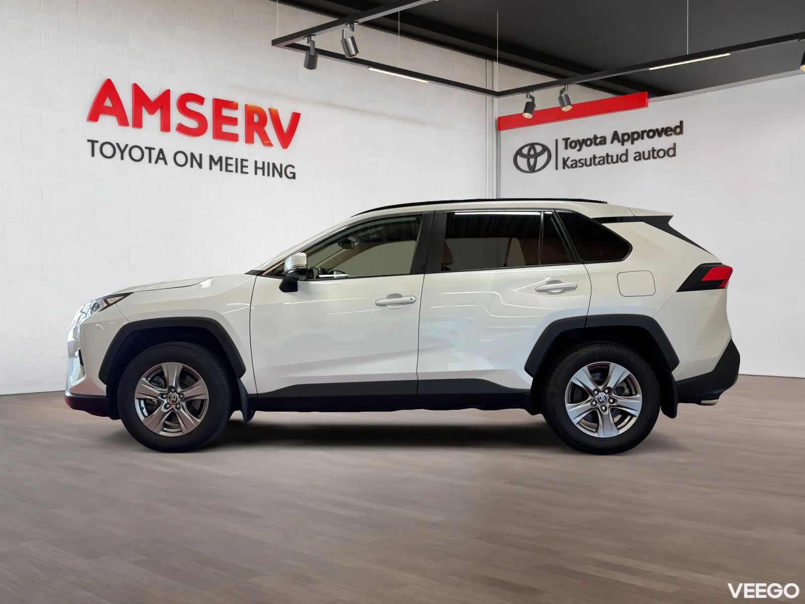 Toyota RAV4 Luxury + Comfort pakett 2.5 131kW