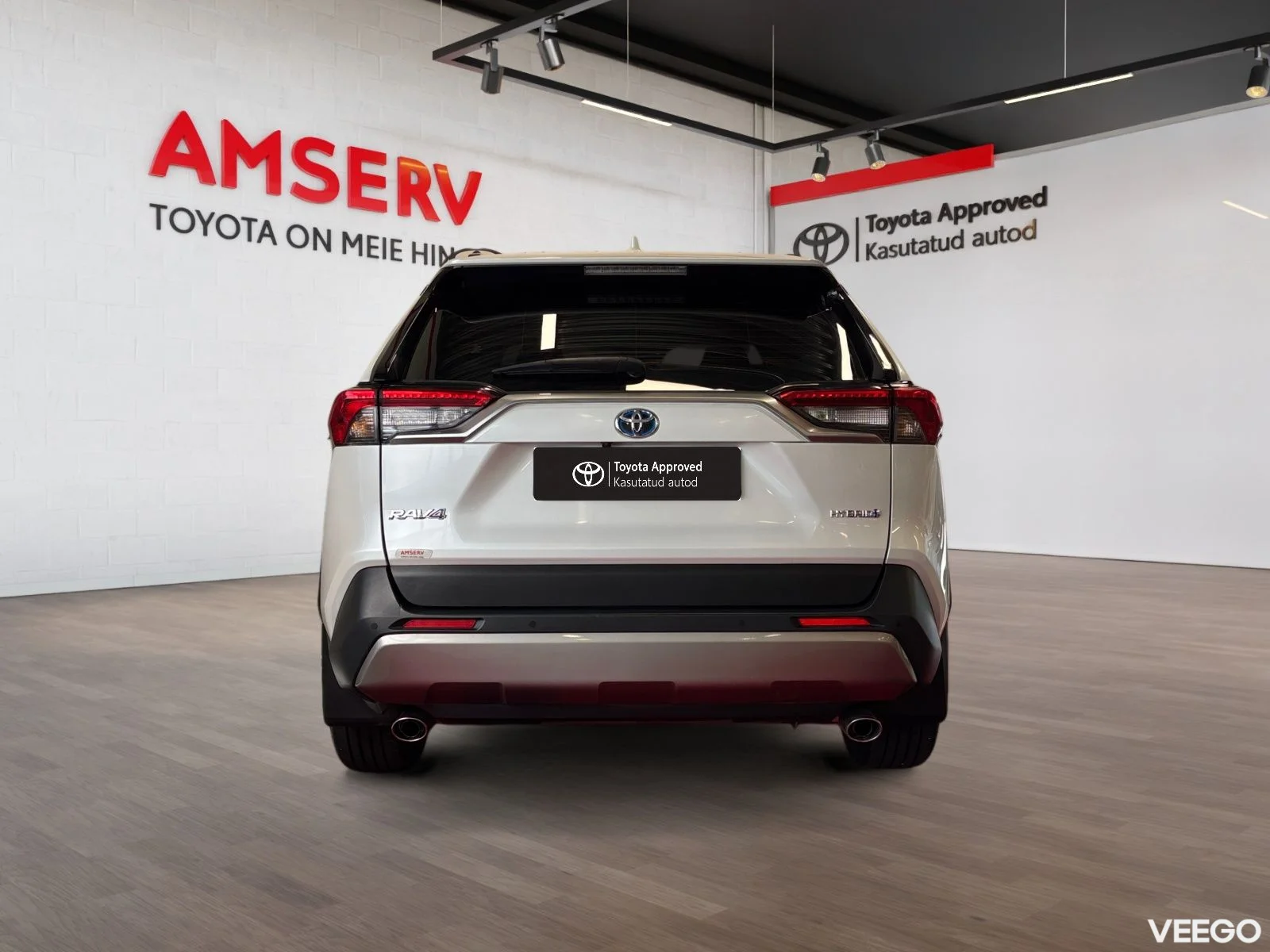 Toyota RAV4 Luxury + Comfort pakett 2.5 131kW
