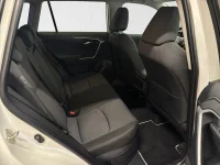 Toyota RAV4 Luxury + Comfort pakett 2.5 131kW thumbnail