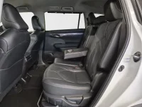 Toyota Highlander Premium AWD 2.5 140kW thumbnail
