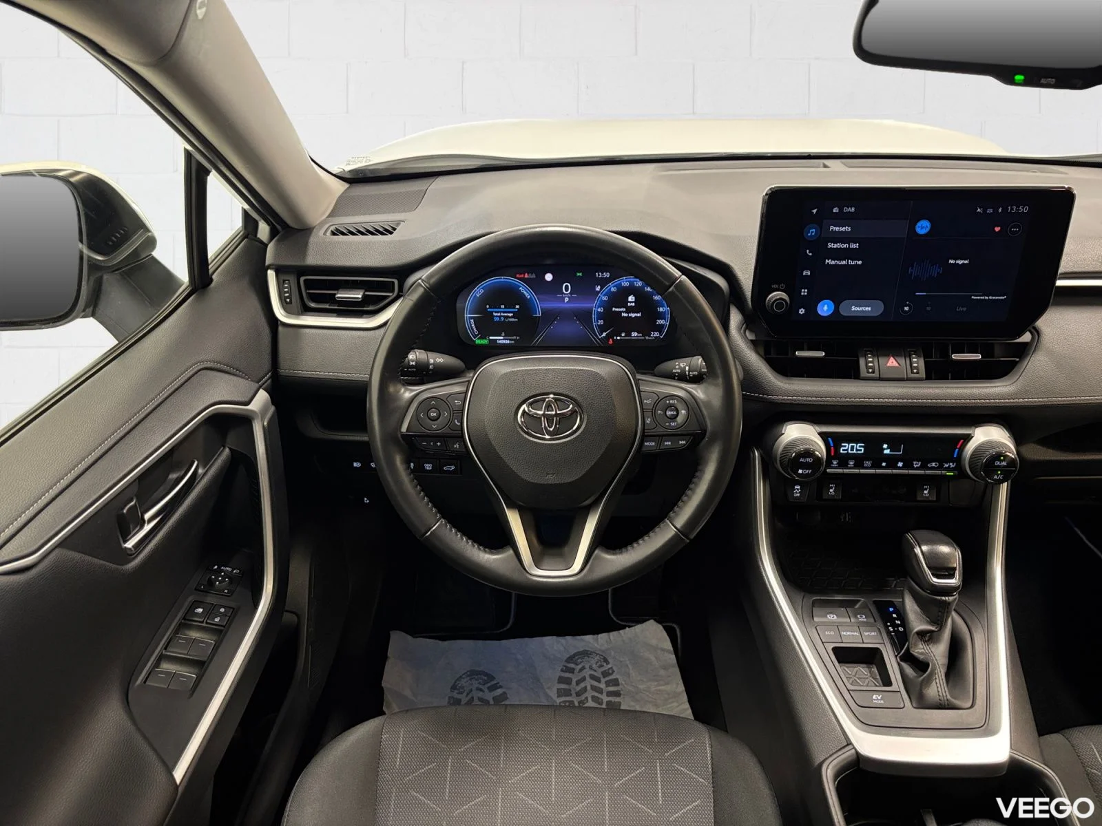 Toyota RAV4 Luxury + Comfort pakett 2.5 131kW