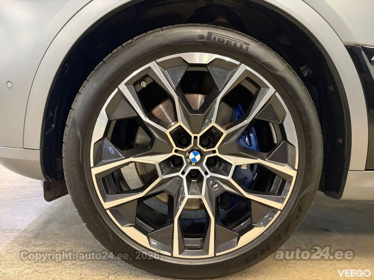 BMW X7 M60i xDrive 4.4 390kW