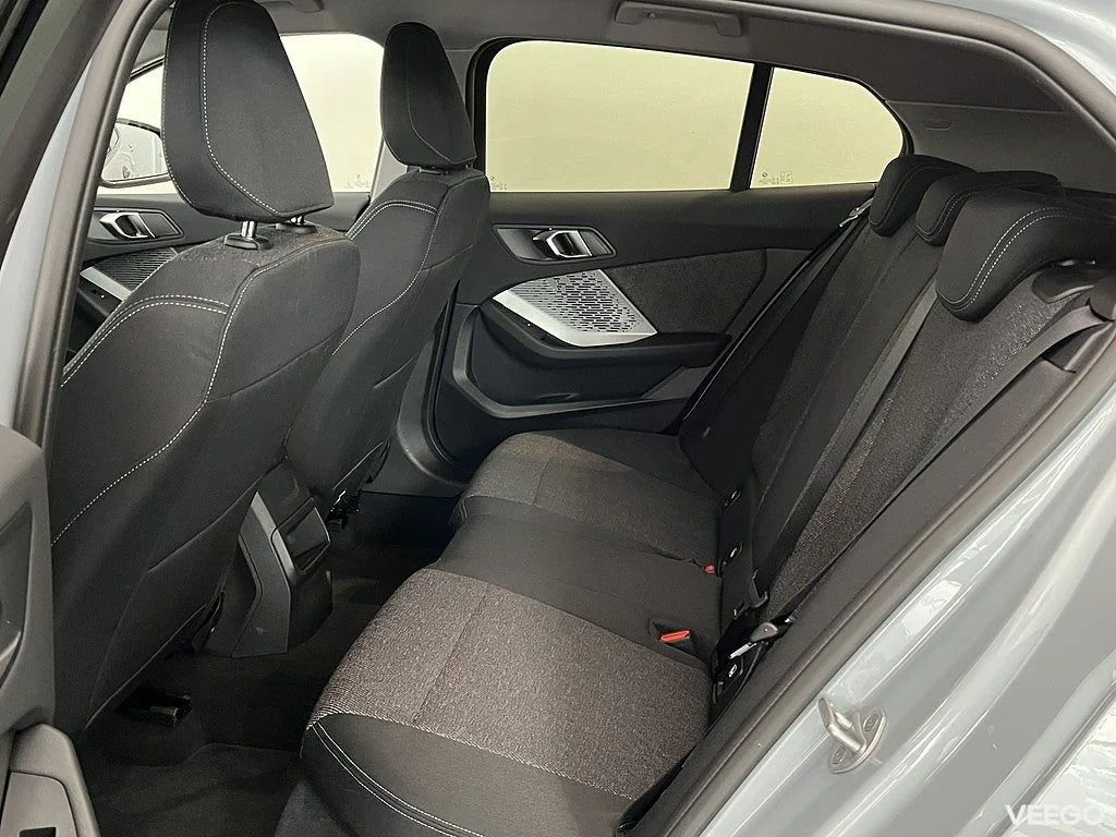 BMW 120 M Sport ParkAssist Rattvärme Automat Backkamera 0kW