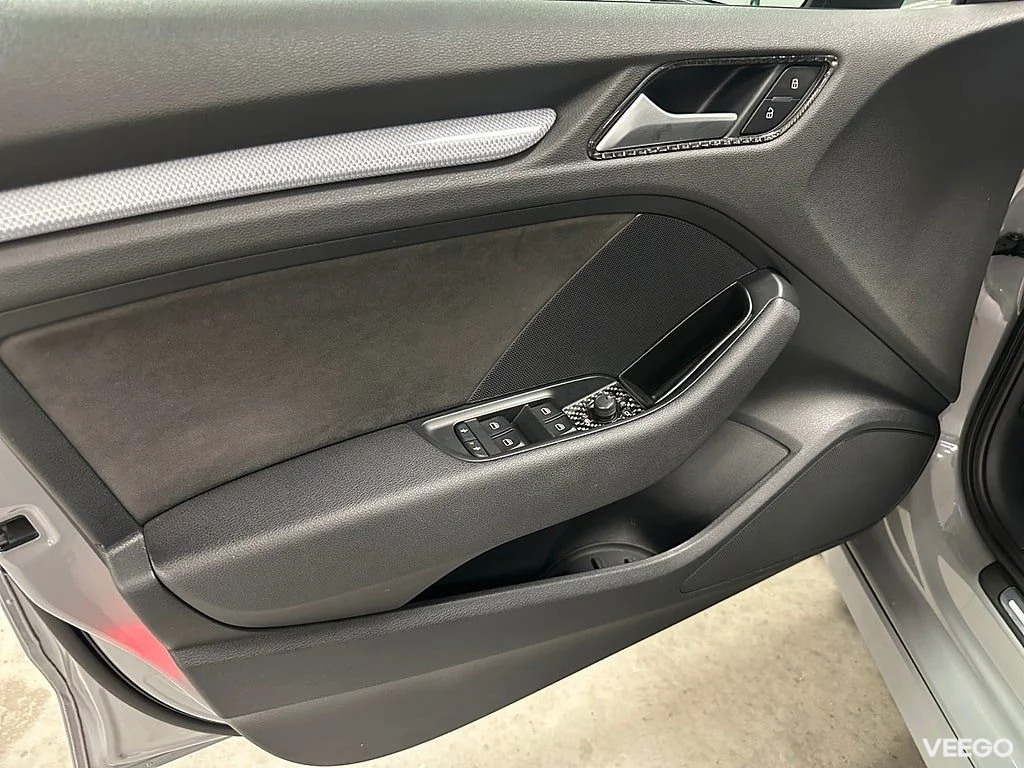 Audi A3 Sedan 2.0 TDI 184hk Quattro S tronic S-Line Panorama 135kW