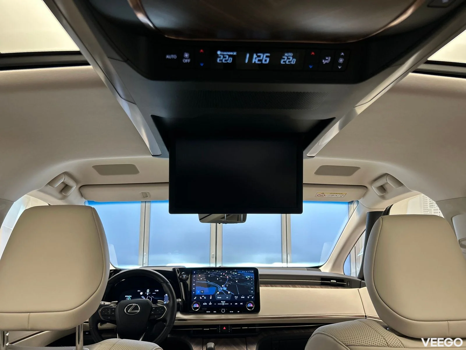 Lexus LM350H - 140kW