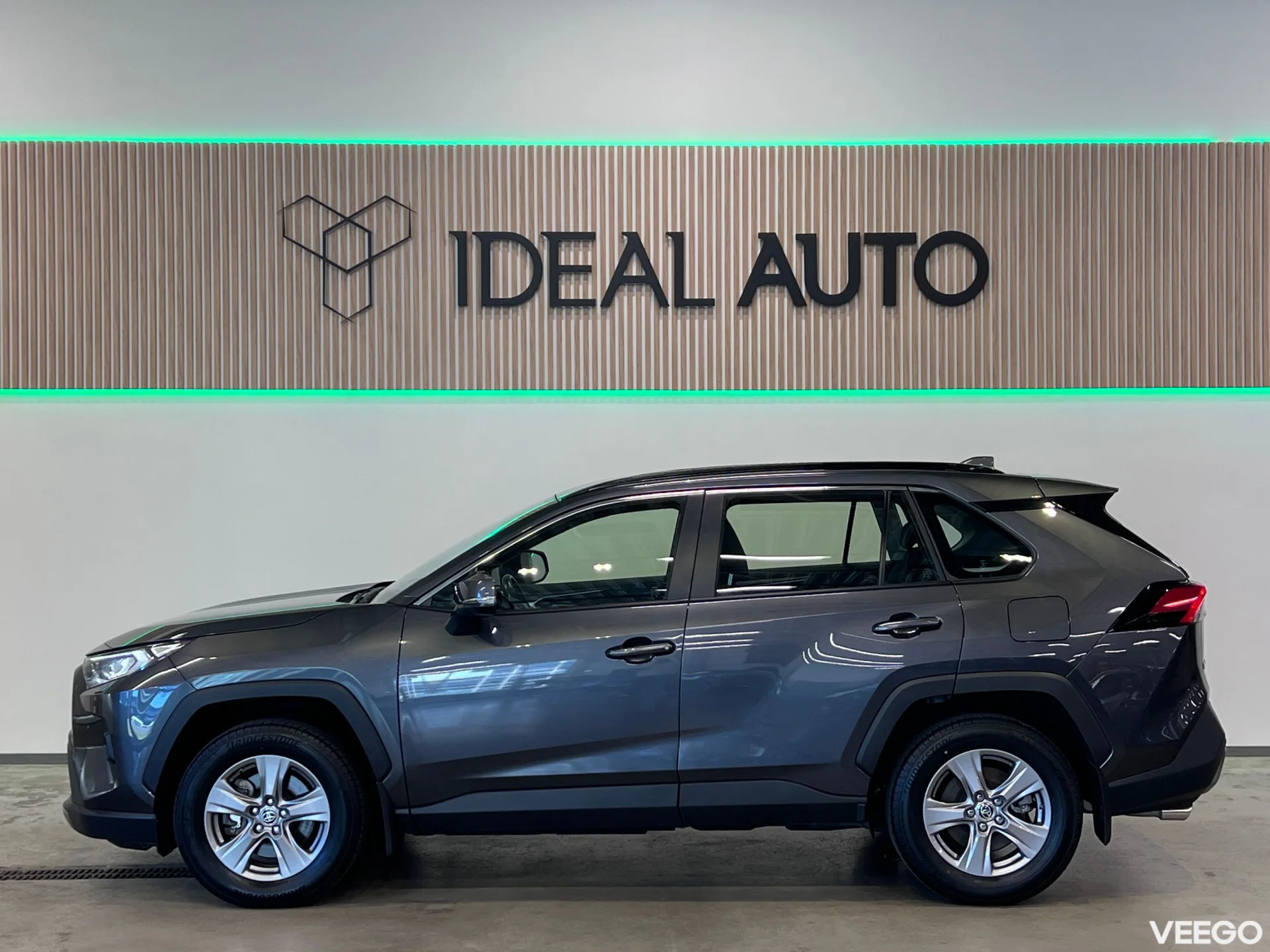 Toyota RAV4 - 2.5 131kW