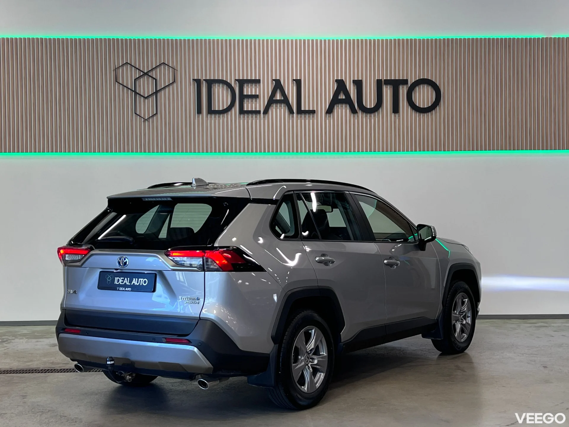 Toyota RAV4 - 2.5 131kW