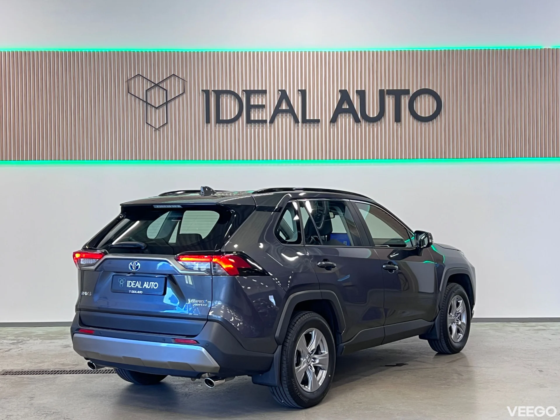 Toyota RAV4 - 2.5 131kW