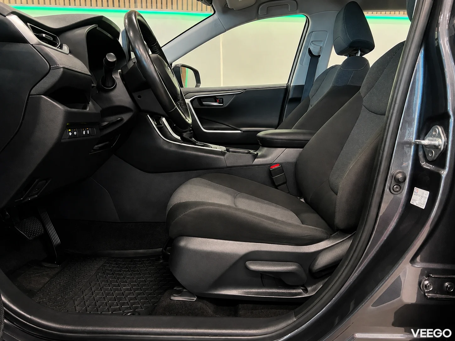 Toyota RAV4 - 2.5 131kW