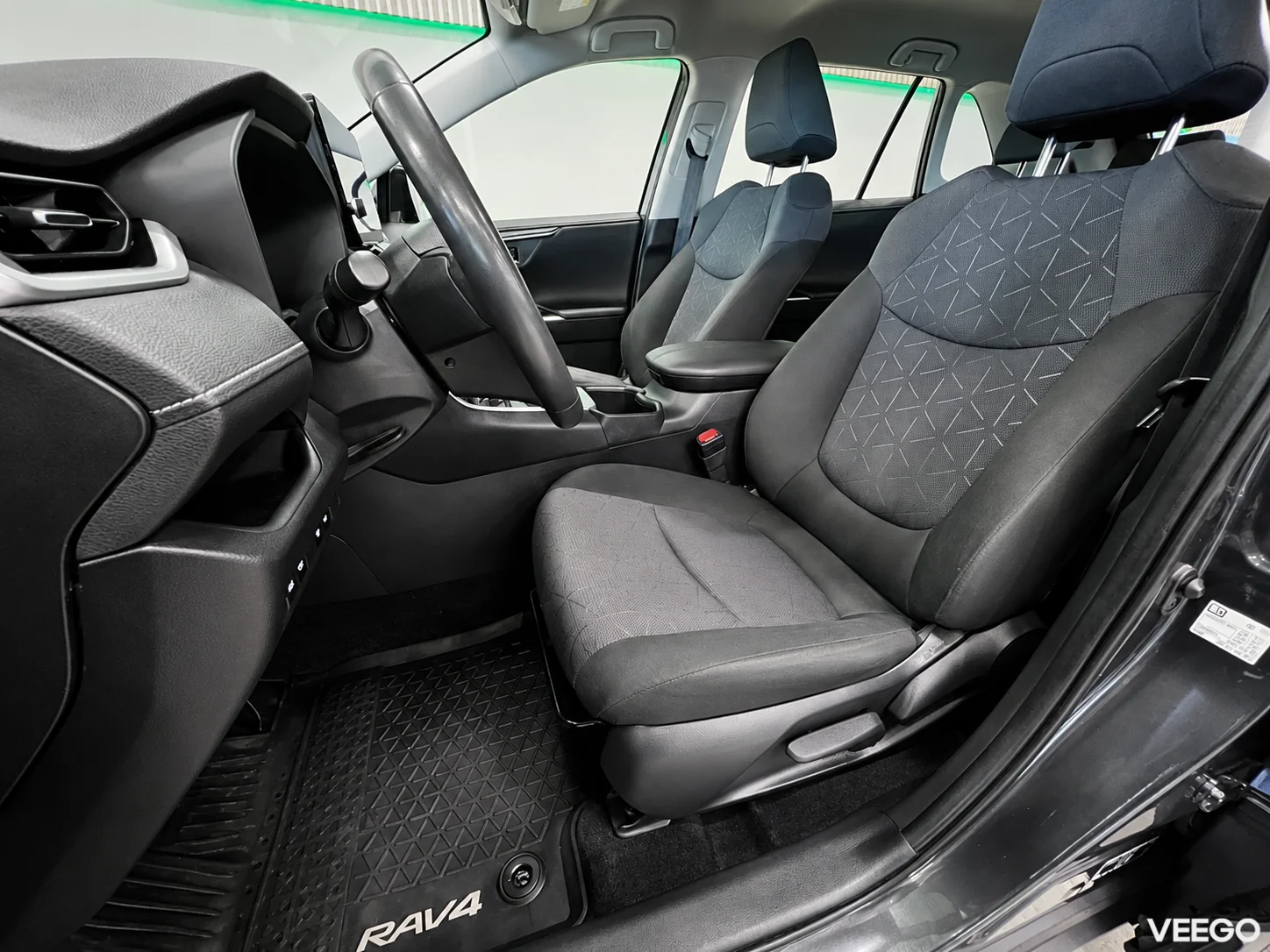 Toyota RAV4 - 2.5 131kW