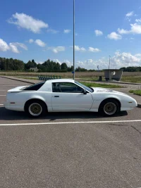 Pontiac Firebird Trans am 5.0 127kW thumbnail
