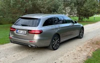 Mercedes-Benz E300 de 2.0 143kW thumbnail