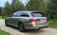 Mercedes-Benz E300 de 2.0 143kW thumbnail