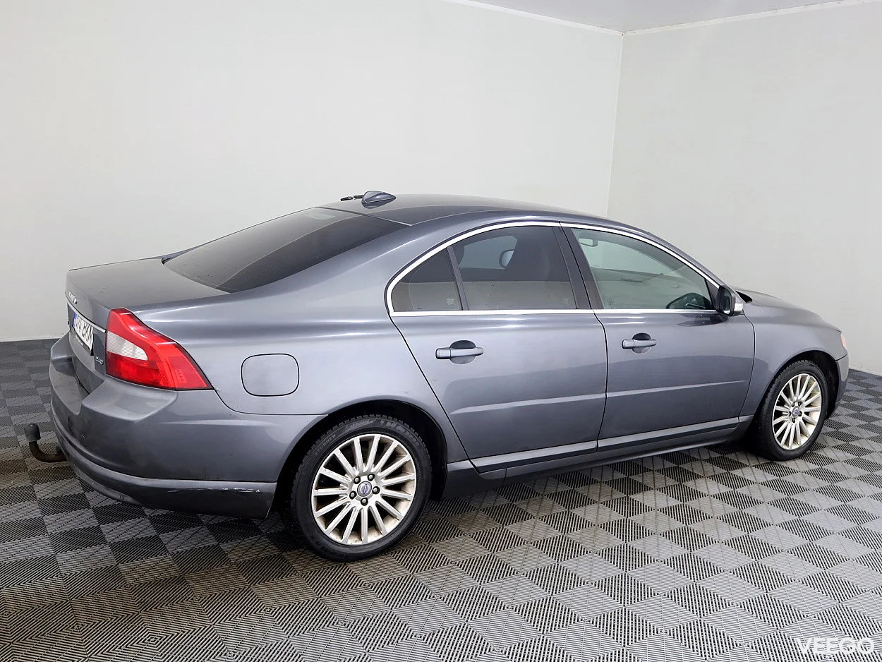 Volvo S80 2.4 121kW